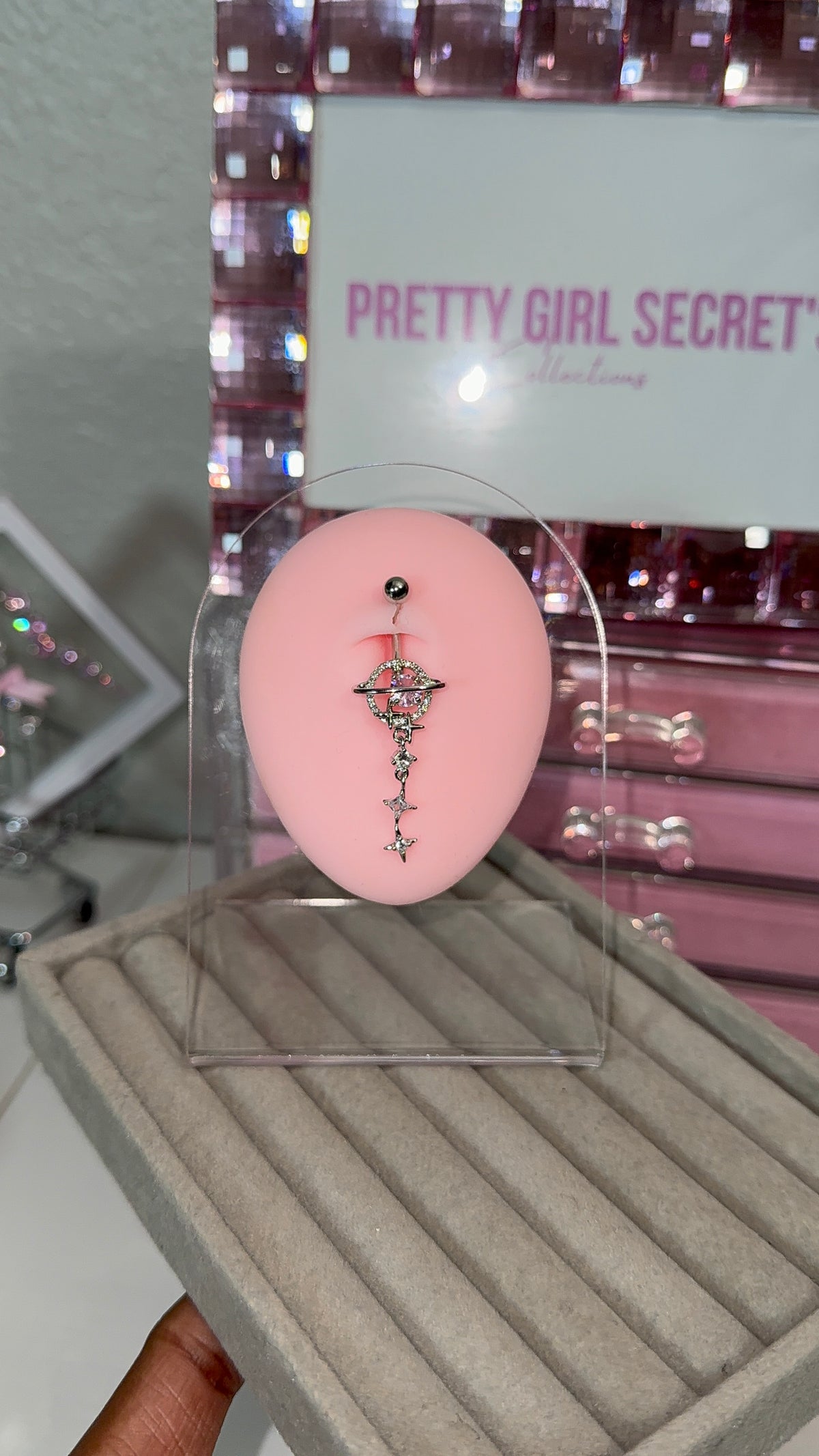 Stellar - Screwless Dangle Belly Piercing