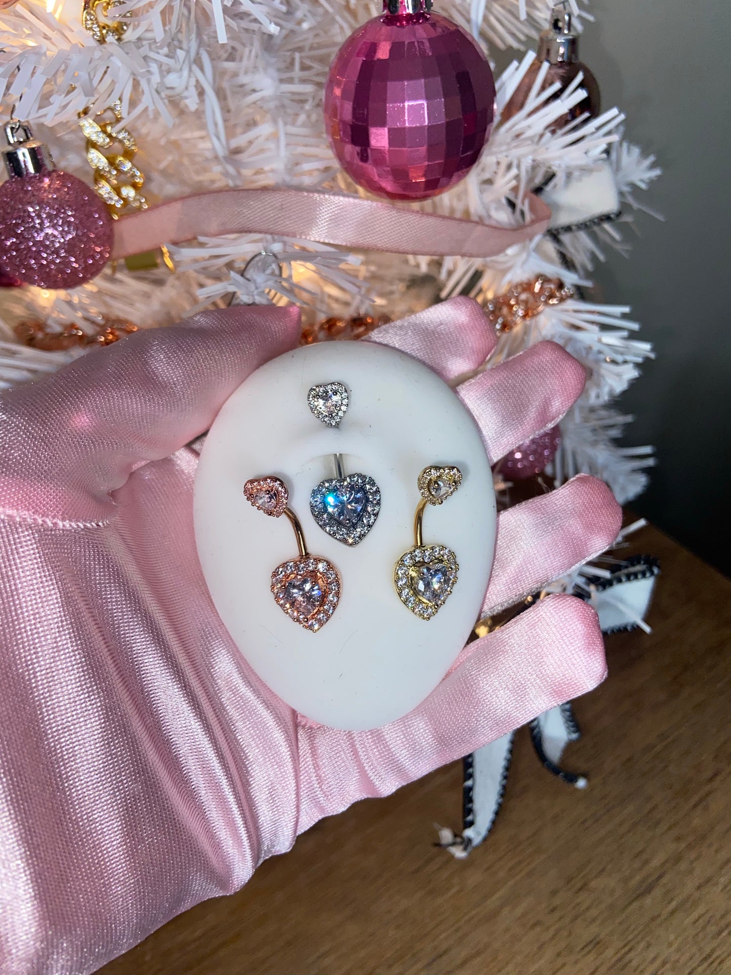 Love on ice - Heart Belly Piercing