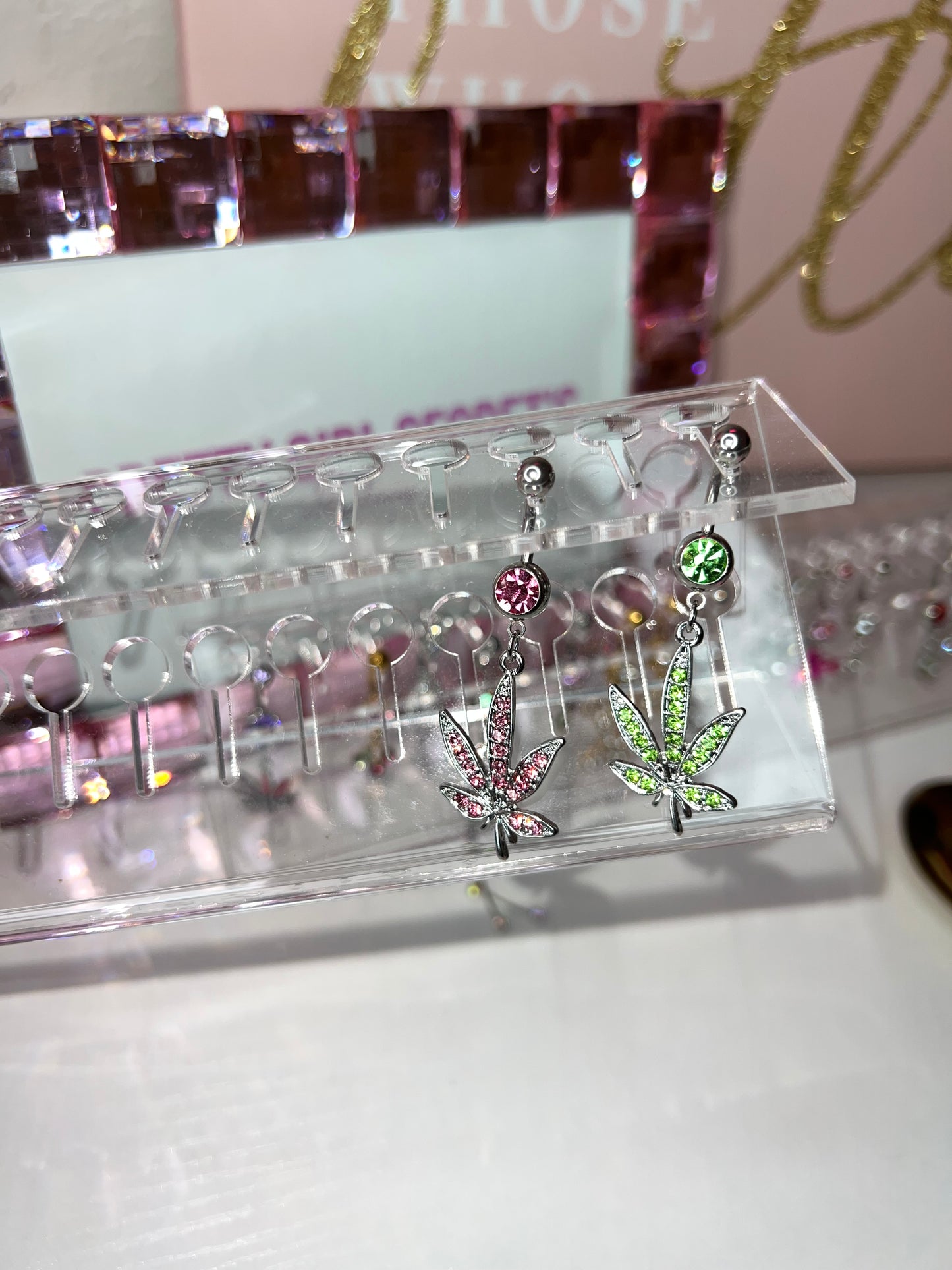 Sativa - Belly Ring