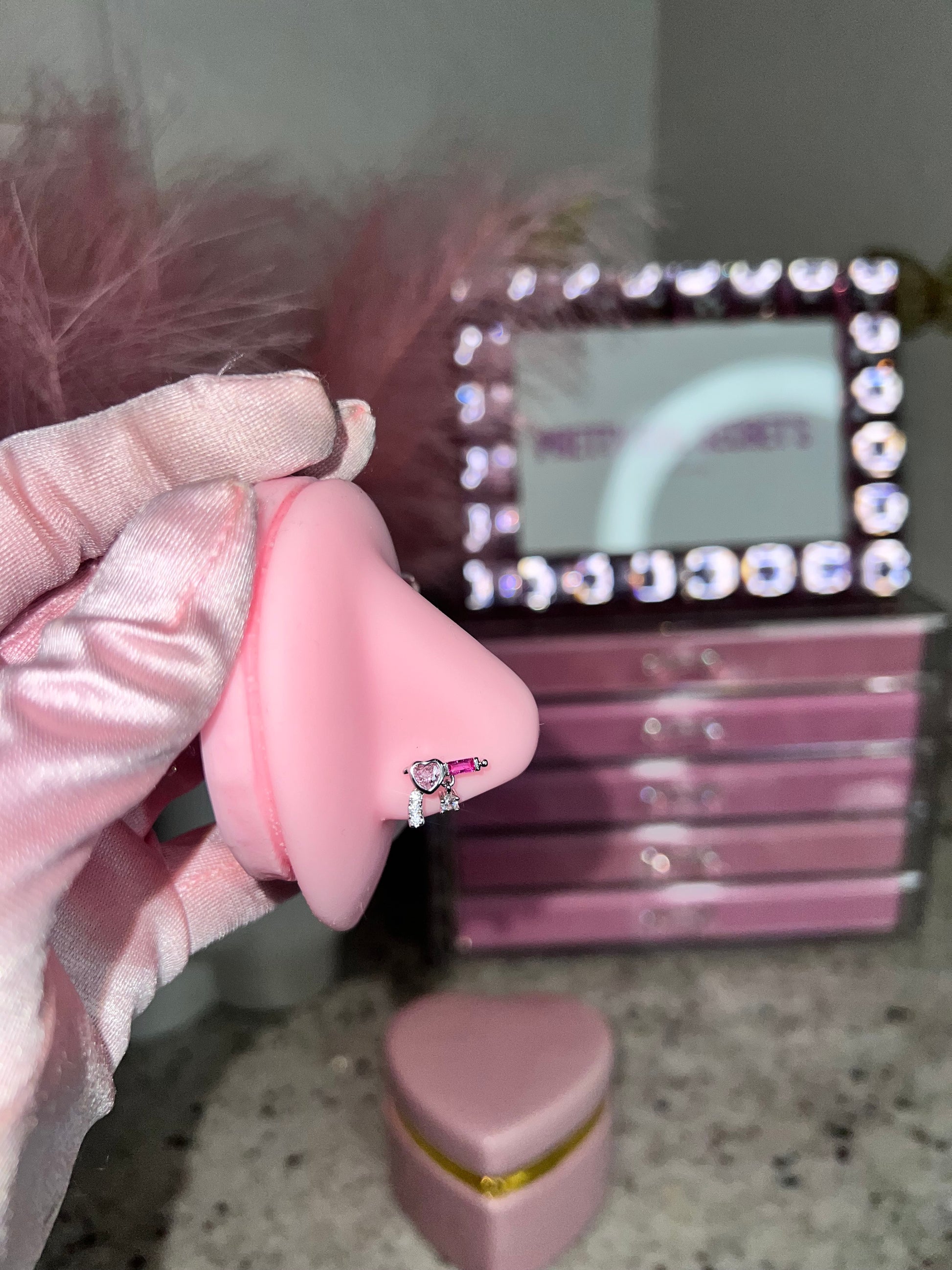 Naughty Bat - Belly Piercing