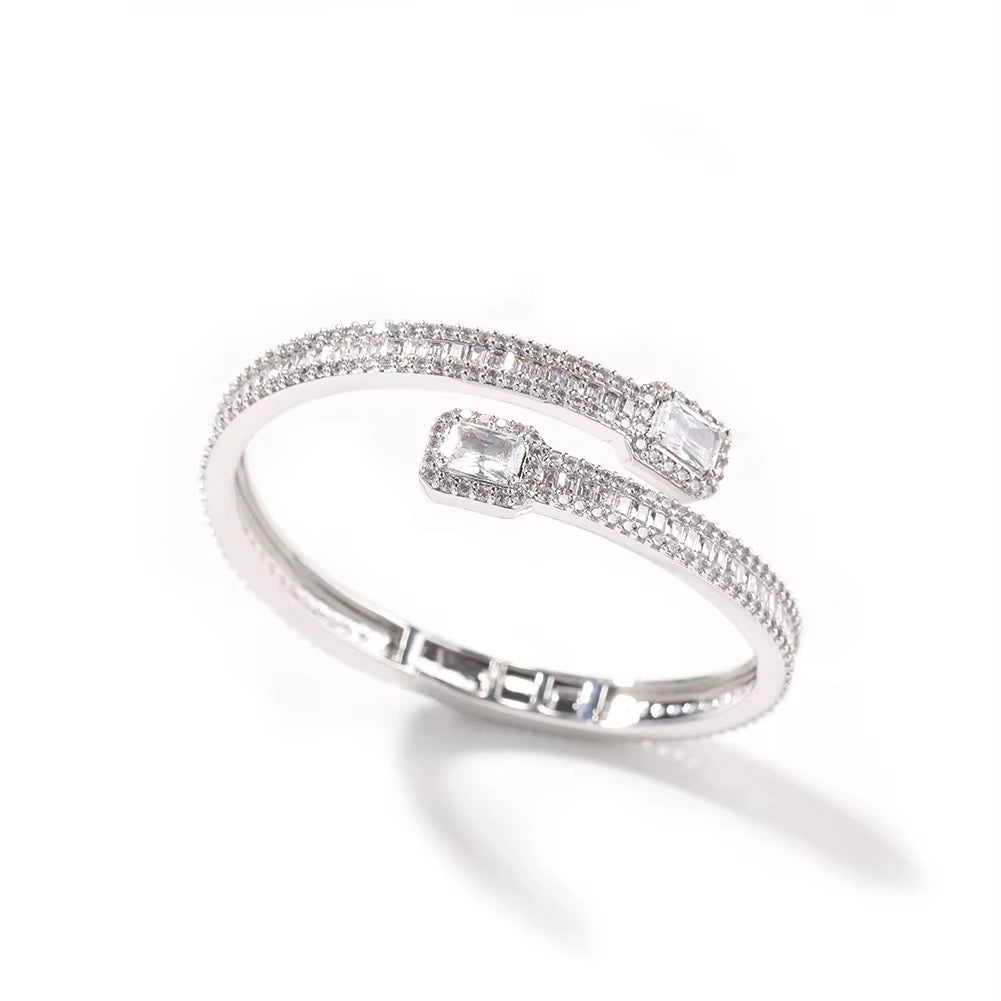 Luni - Silver CZ Bangle