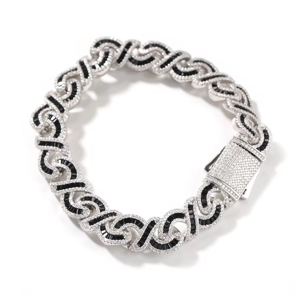Zola - Silver/black CZ Bangle